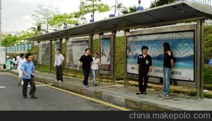 长沙公交站台广告 过江隧道与黄金位候车亭广告图片展示与鹏洲广告解析